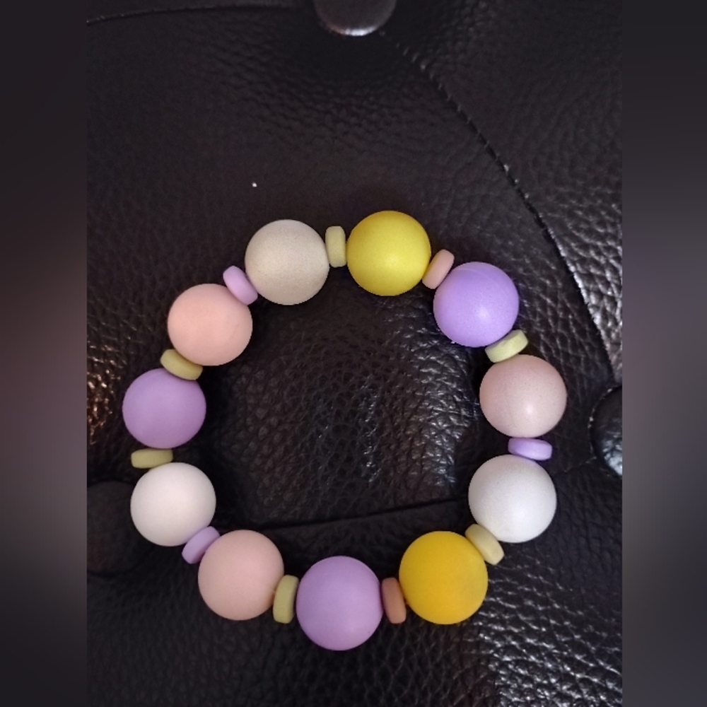 Colorful Silicone Round Beaded Kids Bracelet On Double Elastic Stretchy Strings